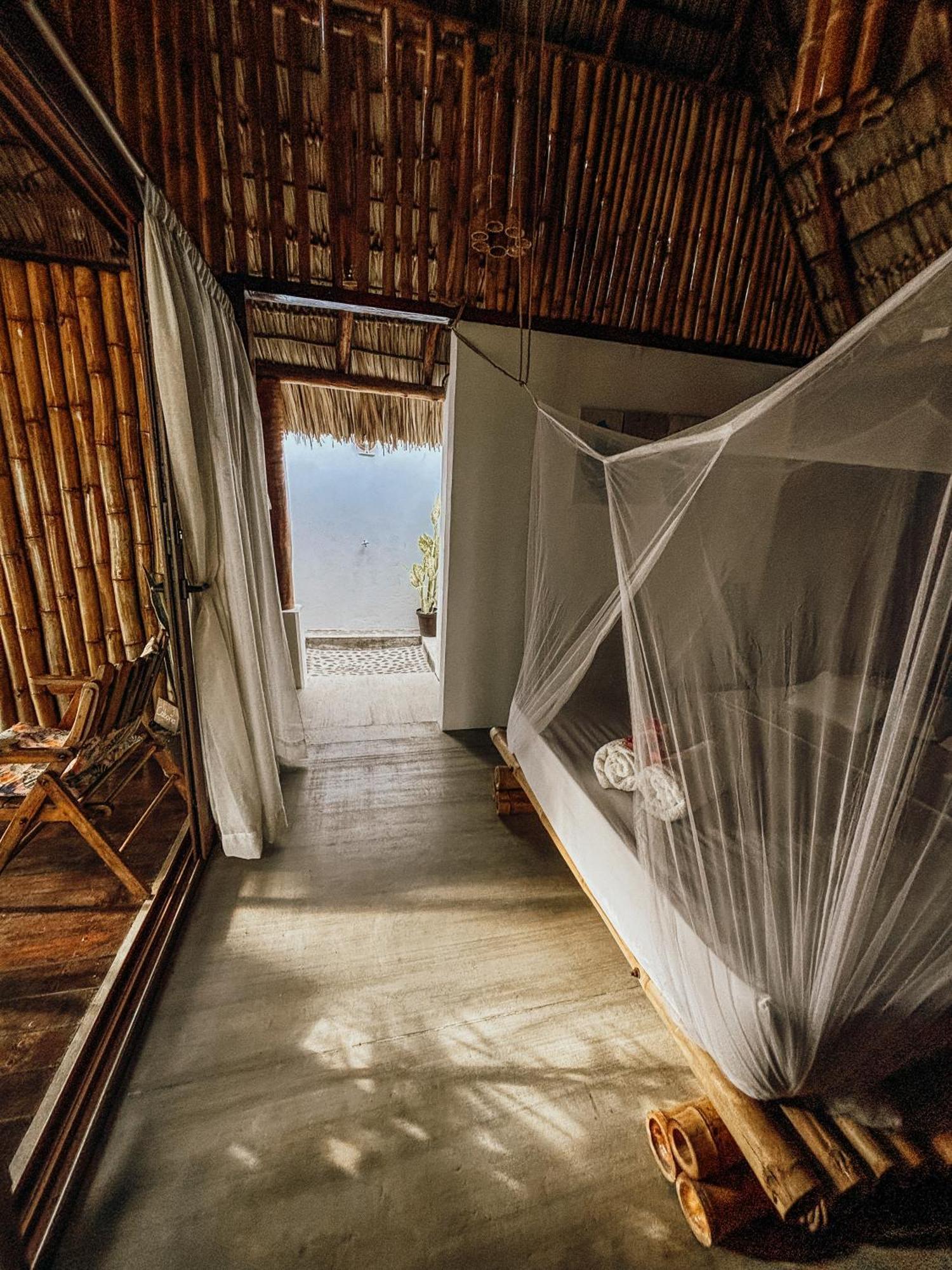 Nimbu Beachhouse Transito Luaran gambar