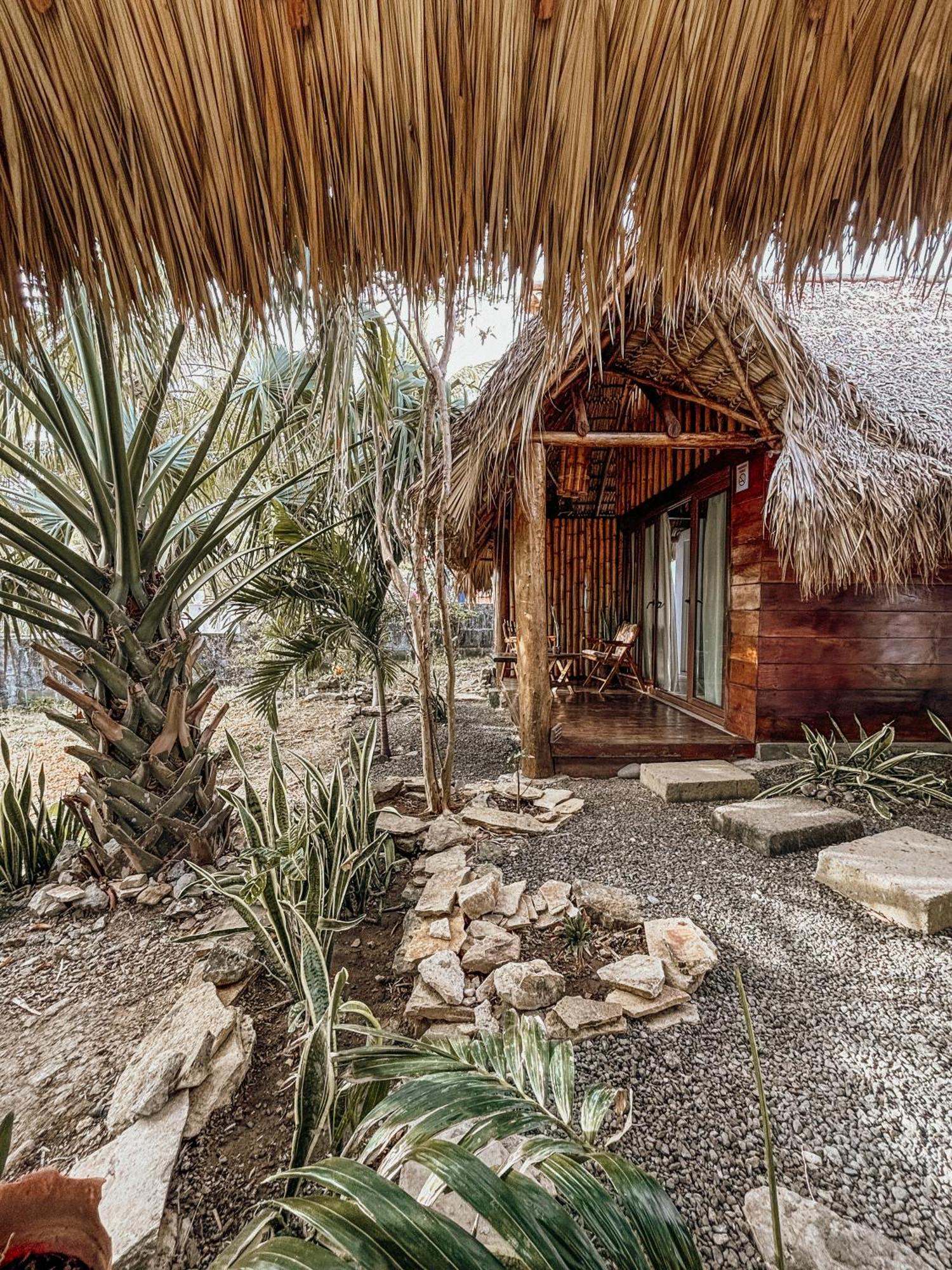 Nimbu Beachhouse Transito Luaran gambar