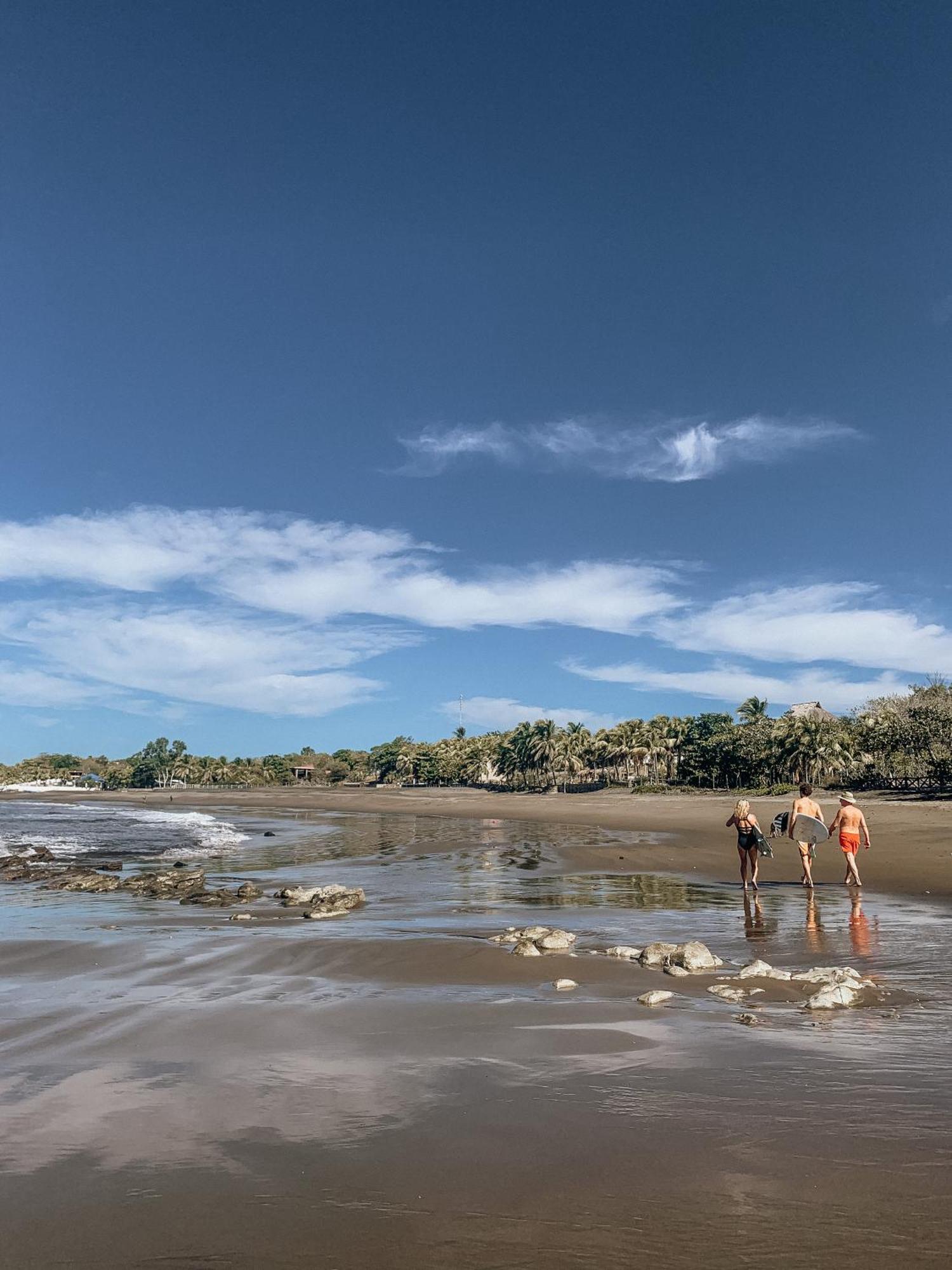 Nimbu Beachhouse Transito Luaran gambar