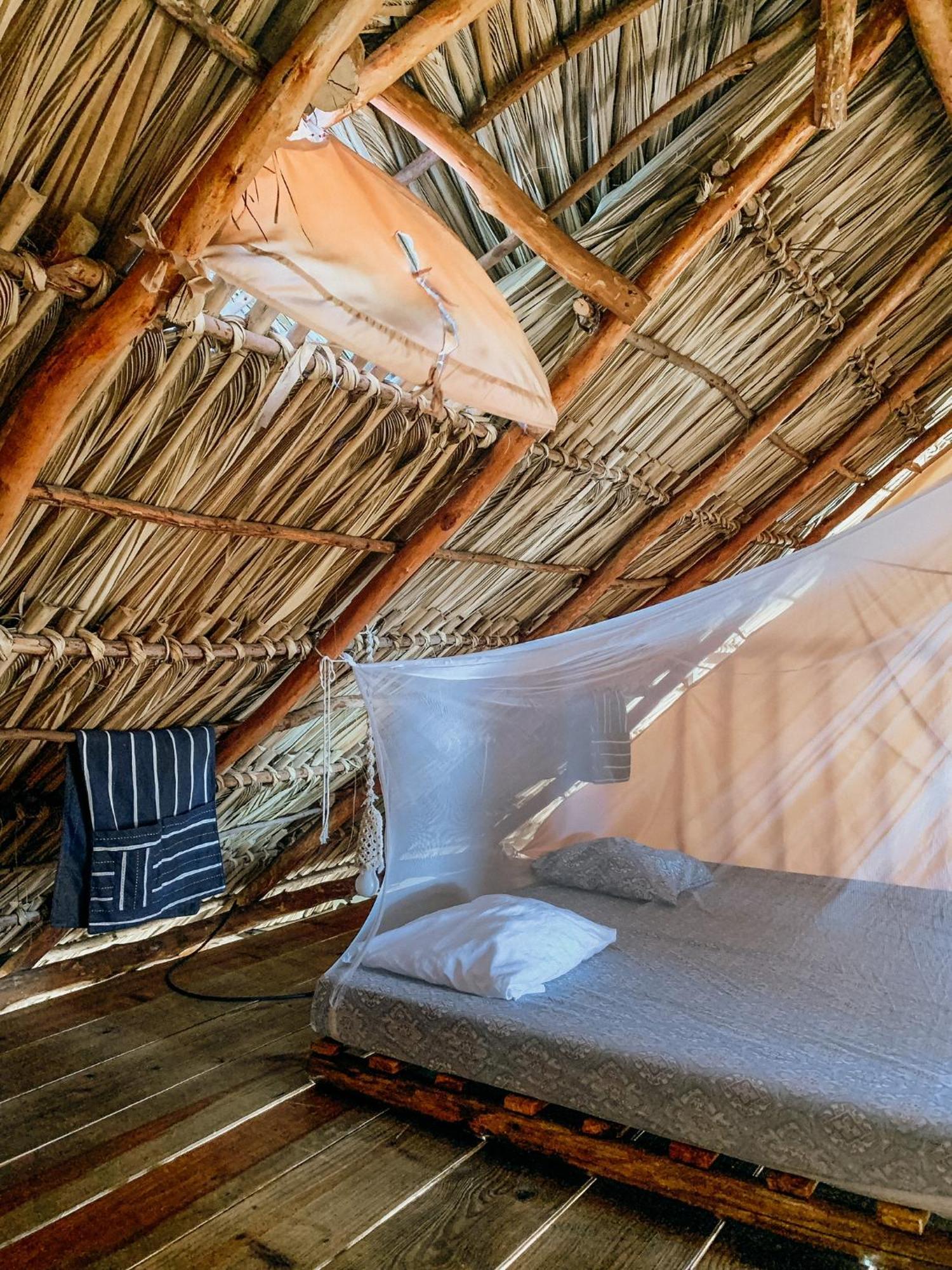 Nimbu Beachhouse Transito Luaran gambar